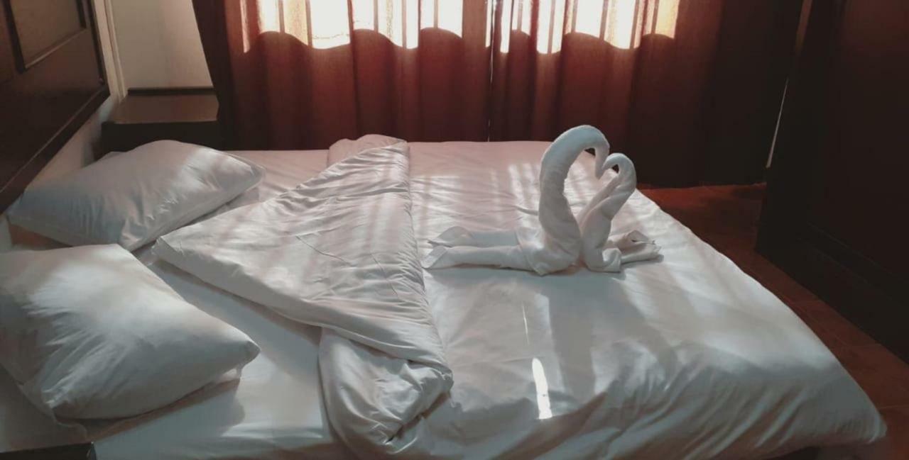النجوم هوتيل سويتس عمان المظهر الخارجي الصورة